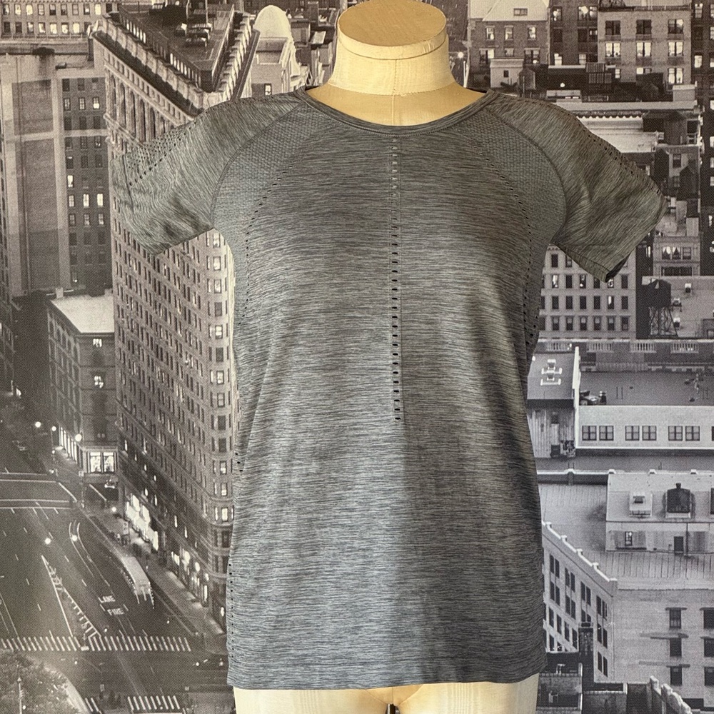 Athleta Short Sleeve Top